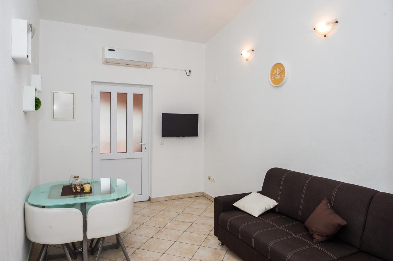 Apartments Slavka Рогозниця Екстер'єр фото