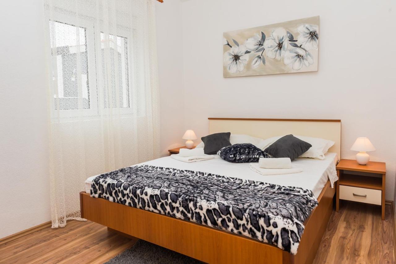 Apartments Slavka Рогозниця Екстер'єр фото