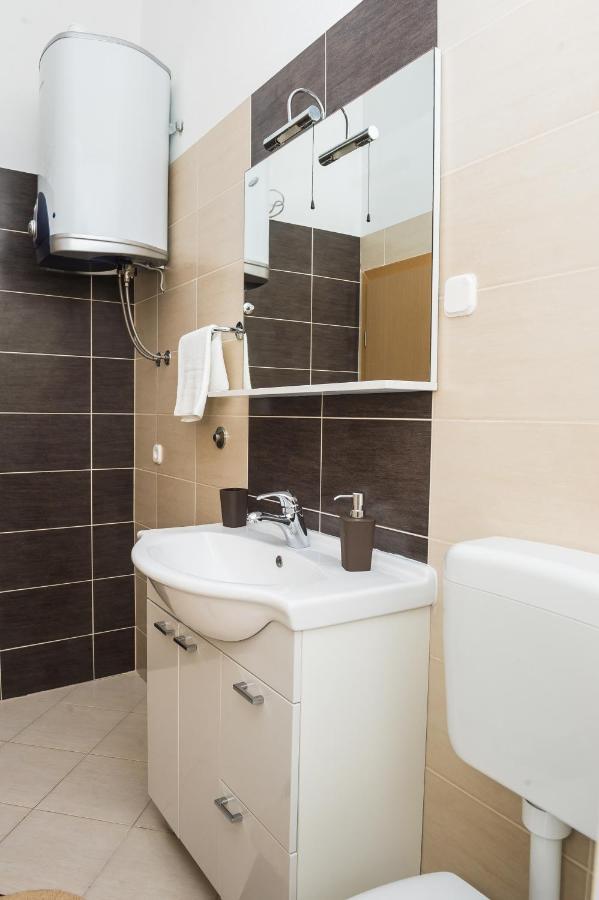 Apartments Slavka Рогозниця Екстер'єр фото