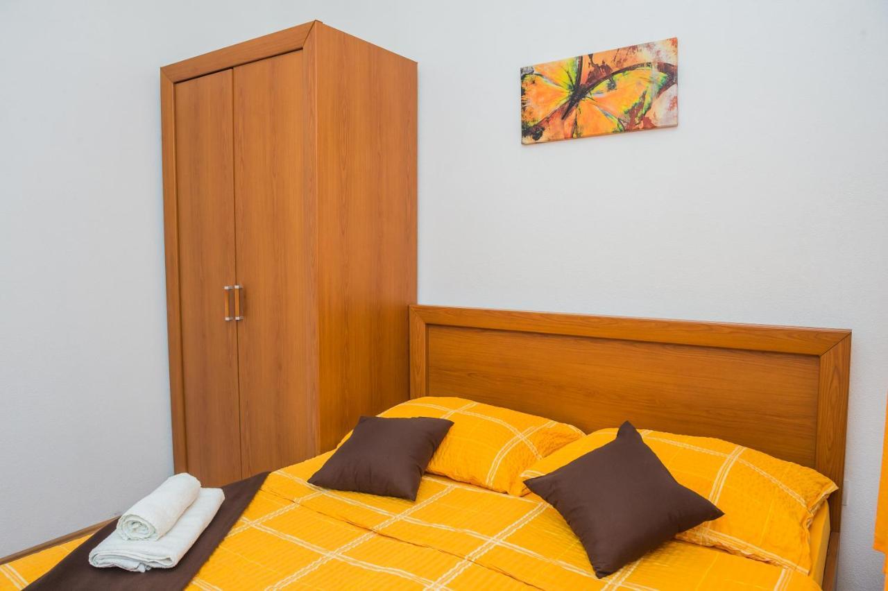 Apartments Slavka Рогозниця Екстер'єр фото