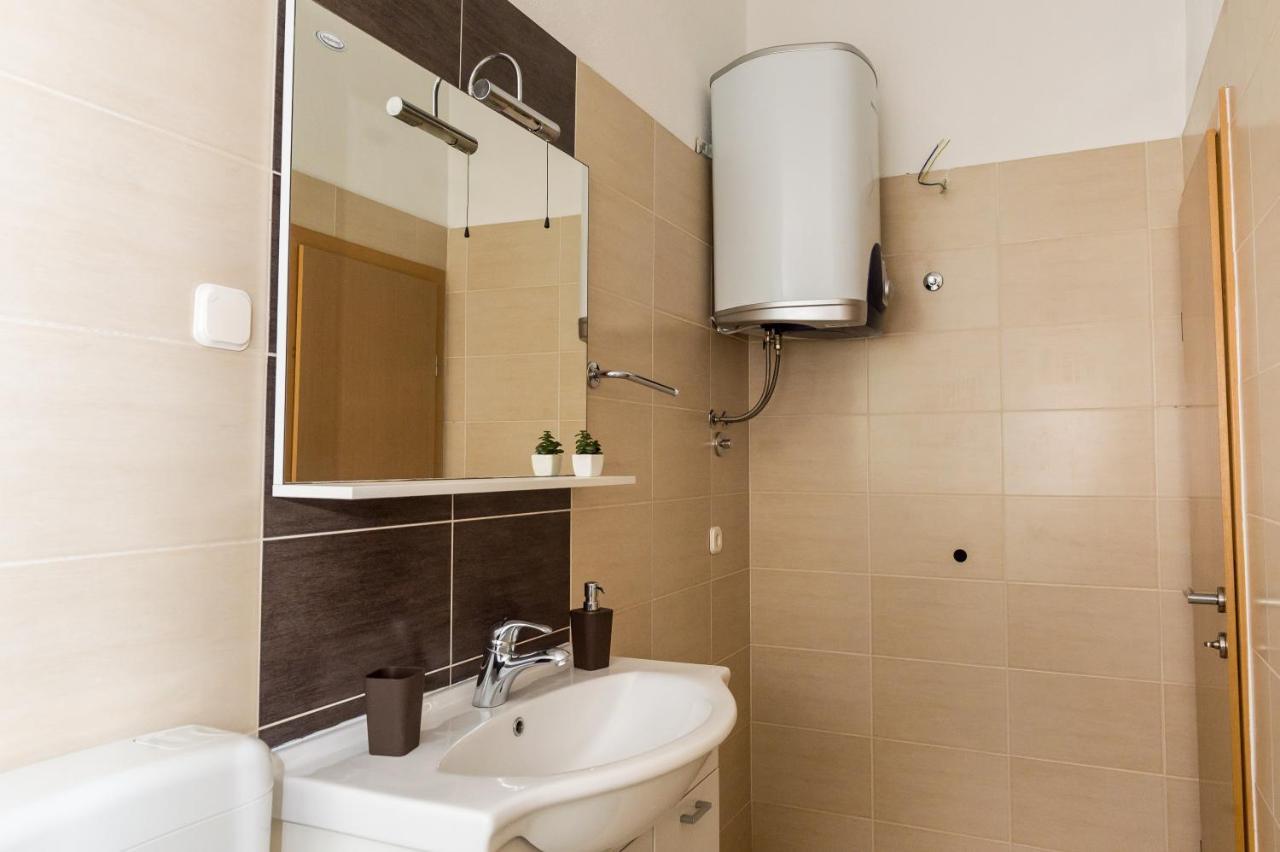 Apartments Slavka Рогозниця Екстер'єр фото